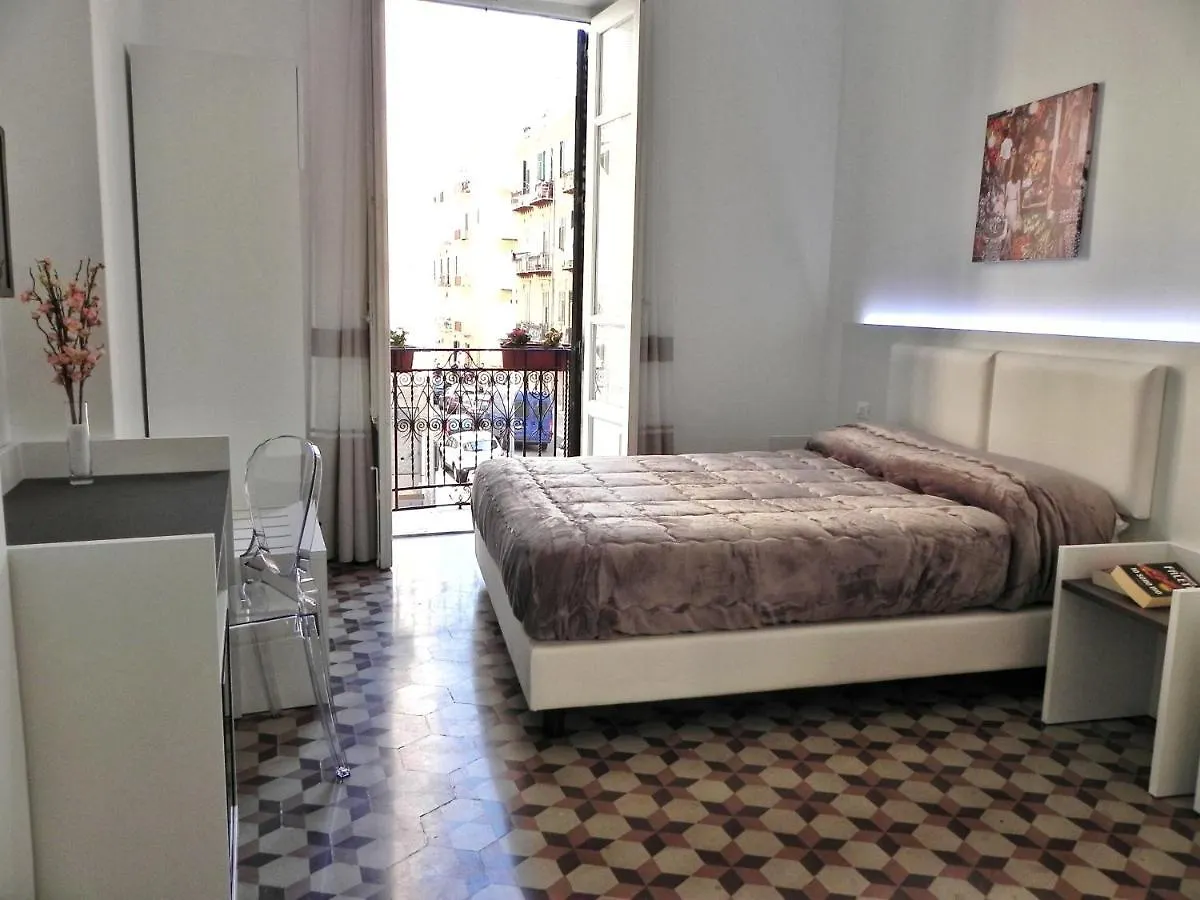 Ai Quartieri Palermo 2*,  Italia